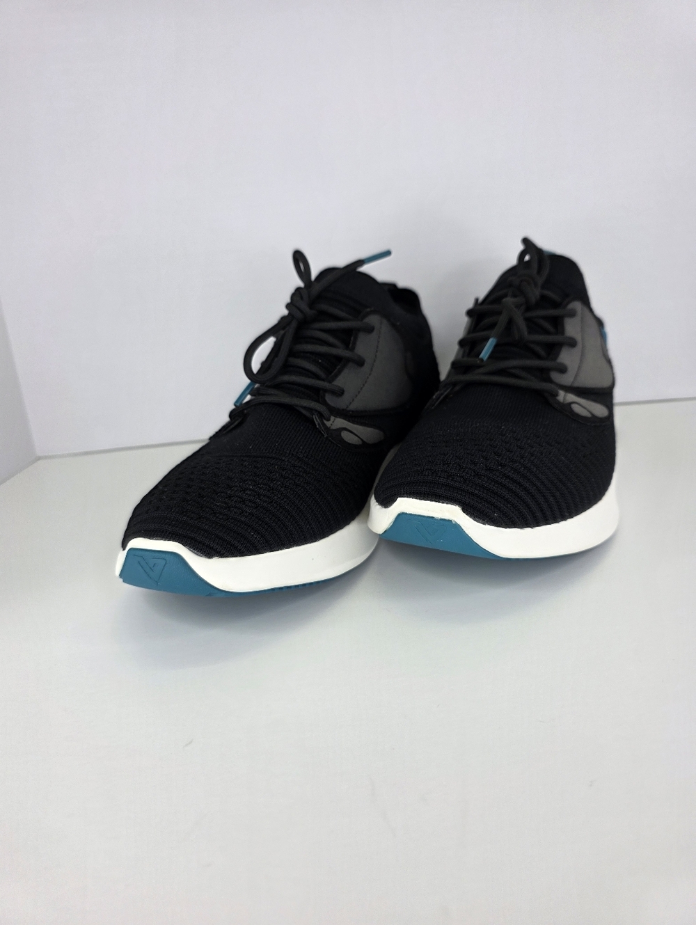 Vessi Everyday 2.0 Men's Size 11 Waterproof Travel Sneakers Black Casual Shoes - Picture 4 of 15